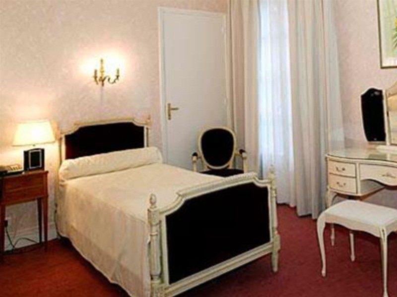 Oceania L'Hotel De France Nantes Exterior photo